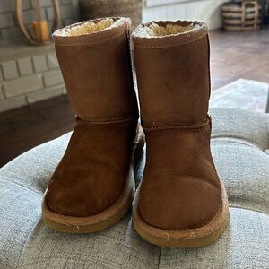 Chestnut classic UGG boots. 11 toddler.
